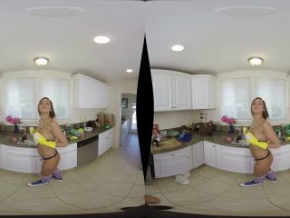 Jaye Summers in Stepdaughter Duties | virtual reality porn | reality -1