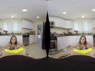 Jaye Summers in Stepdaughter Duties | virtual reality porn | reality -2