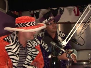 Dutch stella maas gets fucked at the local radio station!-0