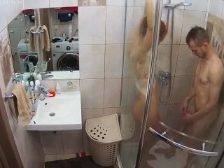 Teens_caught_fucking_in_the_shower-9