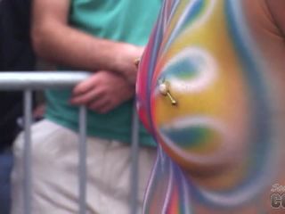 Hot Girls Getting Their Bare Tits Painted In Public On Duval Street Public-3