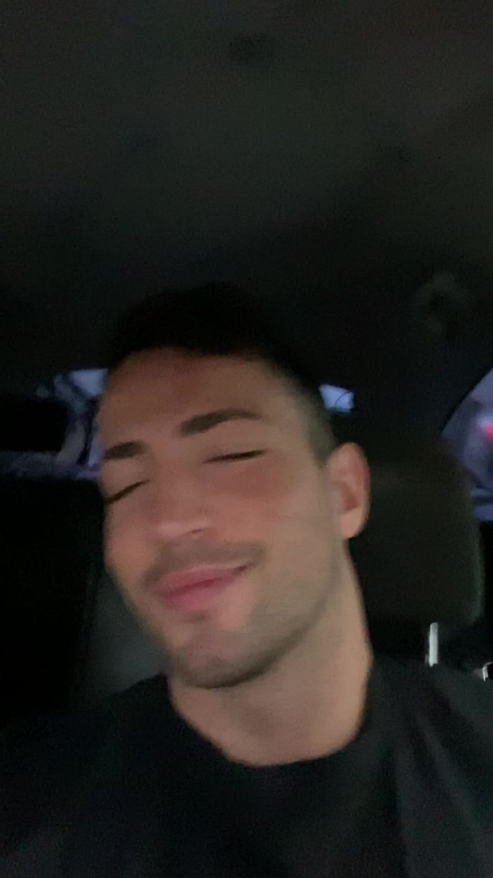 [Onlyfans] maximo garcia-01-01-2020-17707551-In the car