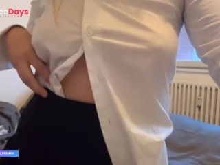 [GetFreeDays.com] HILDEFRENCH- une rebelle colire gros cul vous appelle par vido et se masturbe. Nude snap Porn Leak April 2023-0