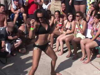 Rump Shaker Beach Dance Off GroupSex!-3