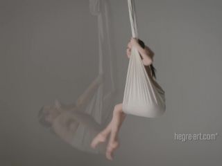 {hegre-art.com Nude Anti Gravity Yoga (mp4, 1080p, 144.55-2