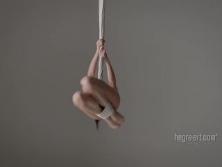 {hegre-art.com Nude Anti Gravity Yoga (mp4, 1080p, 144.55-5