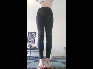 online clip 4 daceyharlotxxx 16-02-2020 Yoga feet wiggle with akirashell sneaking around on femdom porn femdom discipline-6