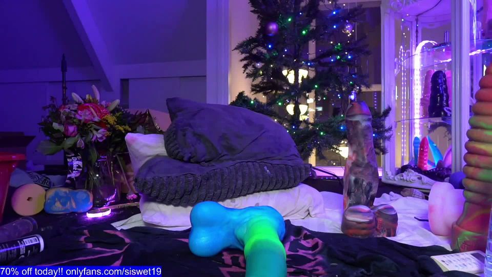 Xxxmas Dildos Sex And Loose Anal Rosebutt With Cute Dutch....