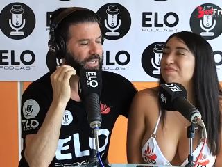 [GetFreeDays.com] Verito Aguas pasa por el cuarto picante de Elo Podcast en Mxico Sex Video October 2022-2