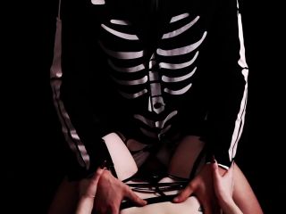 [supermisses.com] UnemployedModel – Halloween Sex Scary Skeletons Rough Fucking-6