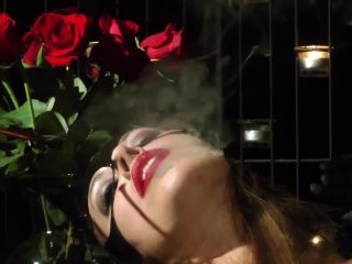 [GetFreeDays.com] Catwoman Smoking with Long Cigarette Holder latex suit porn-2