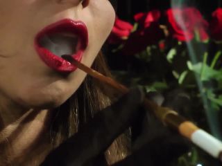 [GetFreeDays.com] Catwoman Smoking with Long Cigarette Holder latex suit porn-5