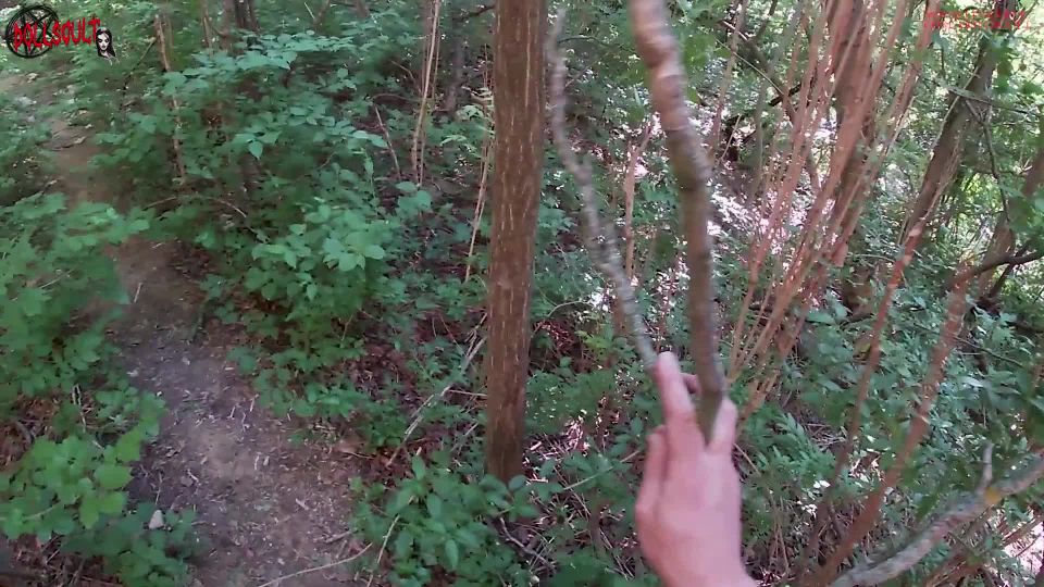 I Help A Sexy Girl Who Got Lost In The Woods 1080p