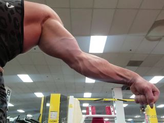 MuscleGeisha () Musclegeisha - quick clip from todays biceps and back workout its as dense as it looks 21-01-2022-3