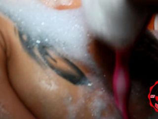 M@nyV1ds - TheBoobyUniversity - Danni Lynnes Bubble Bath Blow Bang-7