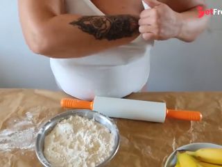 [GetFreeDays.com] the baker shows her huge breasts and plays with the flour Adult Leak May 2023-0