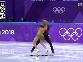 The dress of the figure skater slipped out during her short dance show ...-1