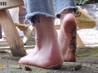  pinkbaby24   Girl Girl Girl feet, barefoot, dirty feet, outdoors, girl girl girl dirty feet girls Manyvids-1