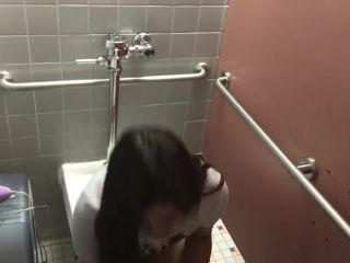 Cute_Asian_Girl_Masturbate_in_Public_College_Restroom-6