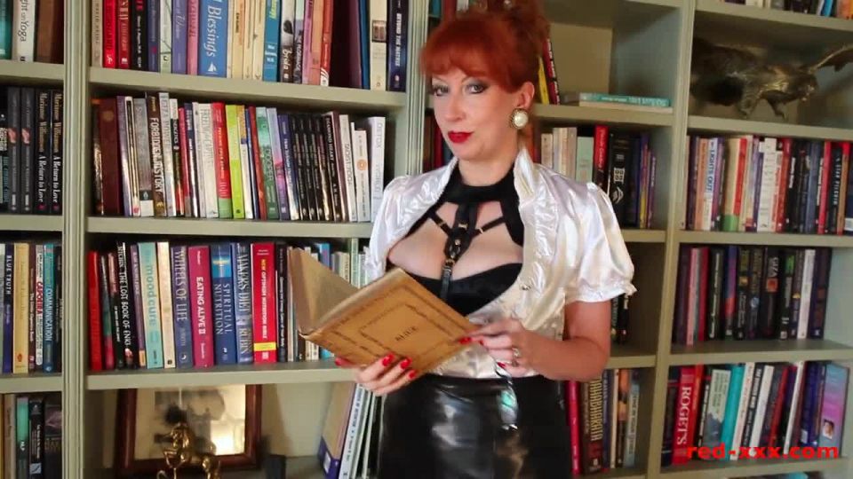 Video Lusty Librarian milf 