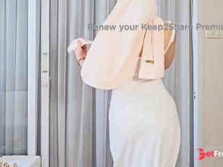 [GetFreeDays.com] Stunning Hijab Try-On Modern Dresses with a Twist. Adult Stream April 2023-6