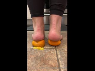 Onlyfans - Goddess Anika - anikacbt - anikacbtHere I am making some orange juice for you this am in my kitchen with my beautiful feet - 02-10-2020-1