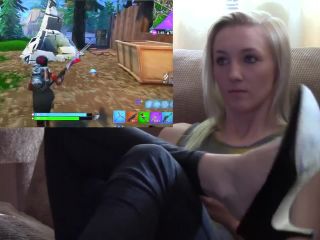 online video 43 Trixie dangling her heels while she eats fortnite nerds for breakfast, feet fetish website on feet porn -9