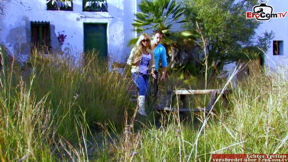 Spanish Blonde Seduces A Homeless Guy To Have Sex In The Garden Of Her 