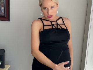 Grace Squirts - Pregnant Boss Fucks Again - Pregnant solo-0