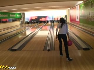 Privatesextapes.com- Hot amateur couple in the bowling club-2