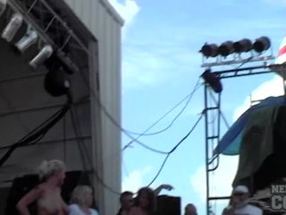 Never before seen abate of iowa biker rally strip contest july 4 2003 (porn vids)-4