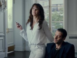 Sophie Marceau - Mme Mills, une voisine si parfaite (2018) HD 1080p - (Celebrity porn)-4