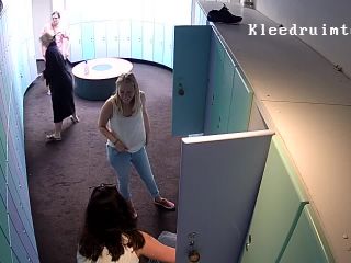 Locker room hidden cam - butt - euro sex amateur party-0