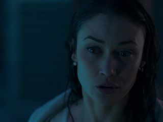 Olga Kurylenko - Les traducteurs (2019) HD 1080p!!!-6