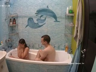 Voyeur - House - Ledian And Friend Bath 01 09 2024 720P - Amateur-6