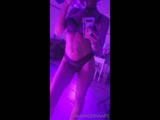 akgingersnaps  love playing in the black light on milf porn -9