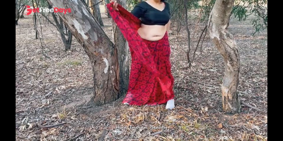 [GetFreeDays.com] Horny Indian Housewife Cheating with Friend - Giving Deep Throat in Outdoor - Saree Sex Sex Clip January 2023