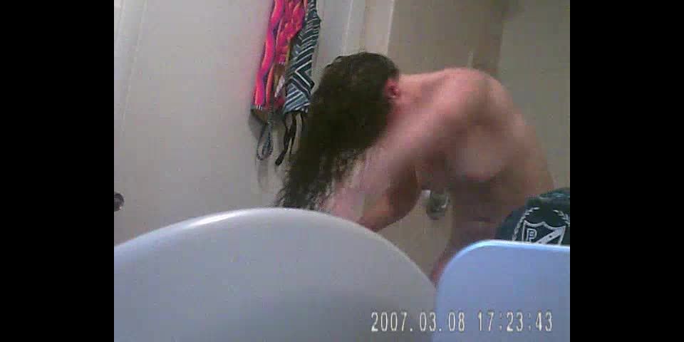 Shower_bathroom_715