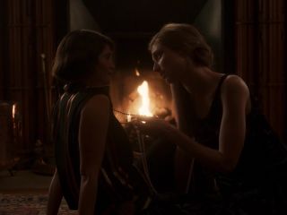 Elizabeth Debicki, Gemma Arterton - Vita!!!-7