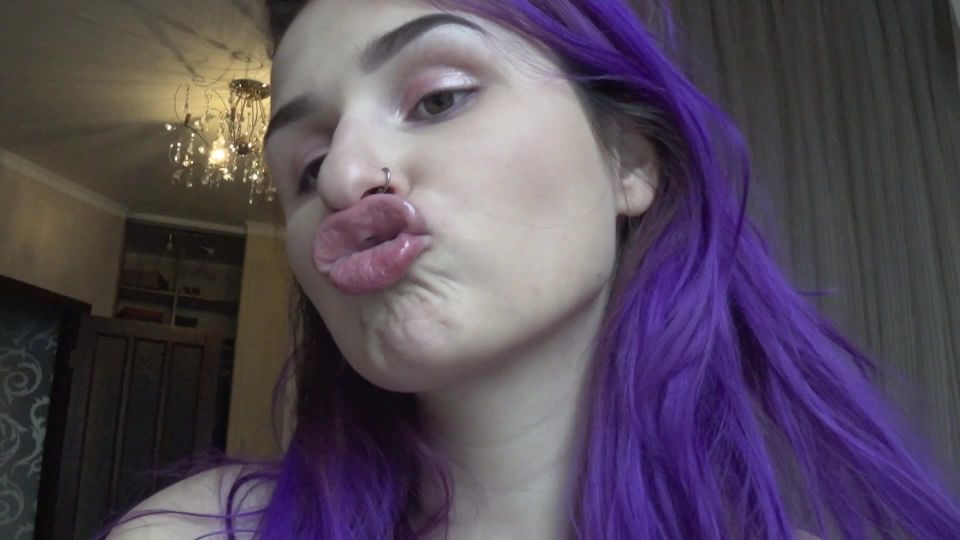 PINKY LIP SMELLING 30 Webcam!