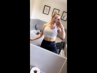 Onlyfans - Amberjadevip - DAY IN THE LIFE OF A PORNSTAR  Just got back home from a sweaty  hours of boxing - 15-01-2020-1