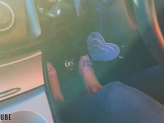 feet, ballet flats, pedal pumping, car, driving lavender ballet flats pedal pumping Manyvids  Goddess Vanessa   Ballet Flats-1