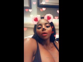 Onlyfans - Jasmine Webb - jasminewebbYes I walk around the house acting sexy all day come get silly with me  we can be sup - 08-02-2020-4