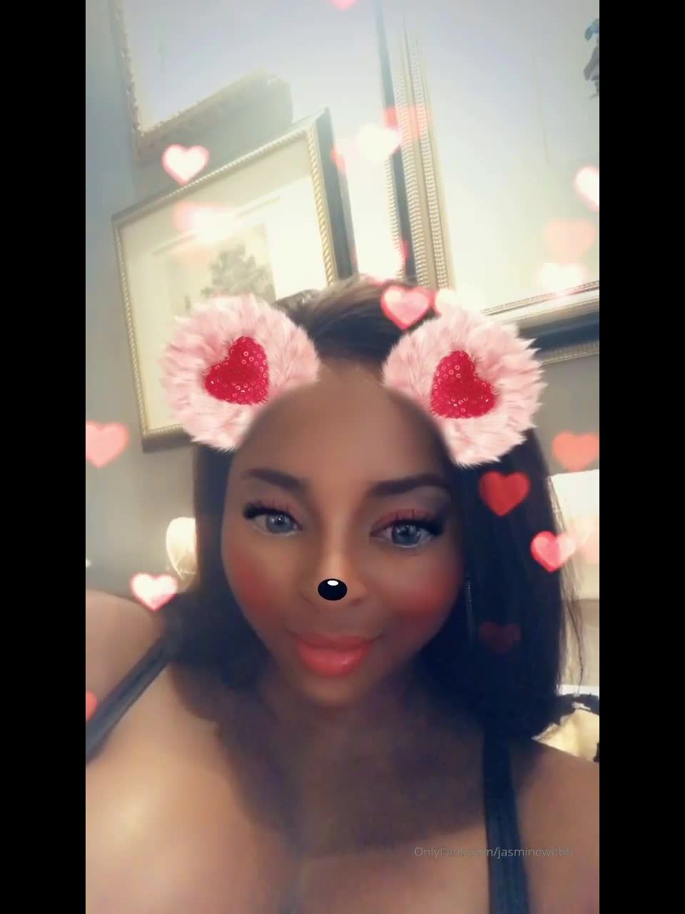 Onlyfans - Jasmine Webb - jasminewebbYes I walk around the house acting sexy all day come get silly with me  we can be sup - 08-02-2020