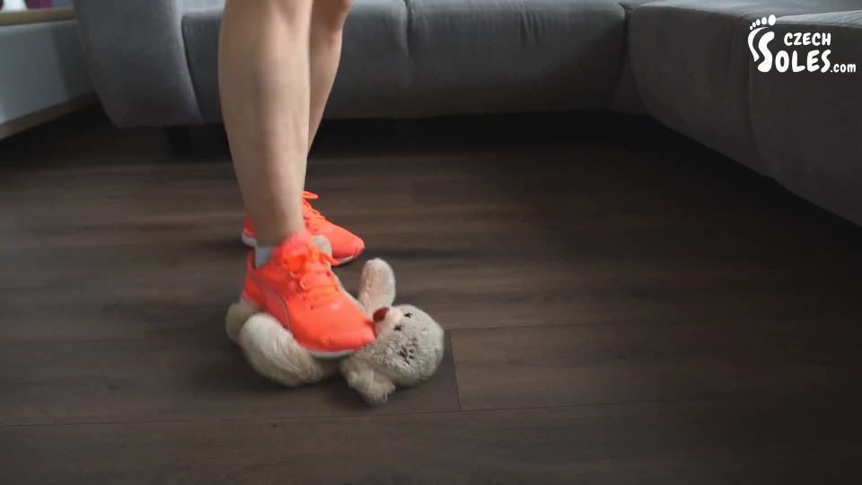 Czech SolesDaniela's Stomping Tedy Bear Rampage¡ (Feet, Foot Fetish, Trampling) - 1080p