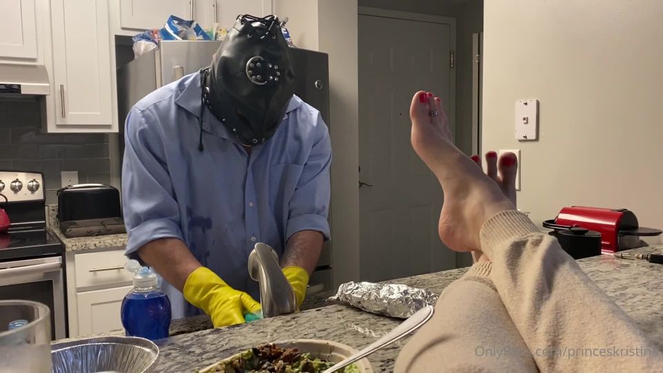  princeskristina  Sneak peak into my bitch served life, feet on feet porn