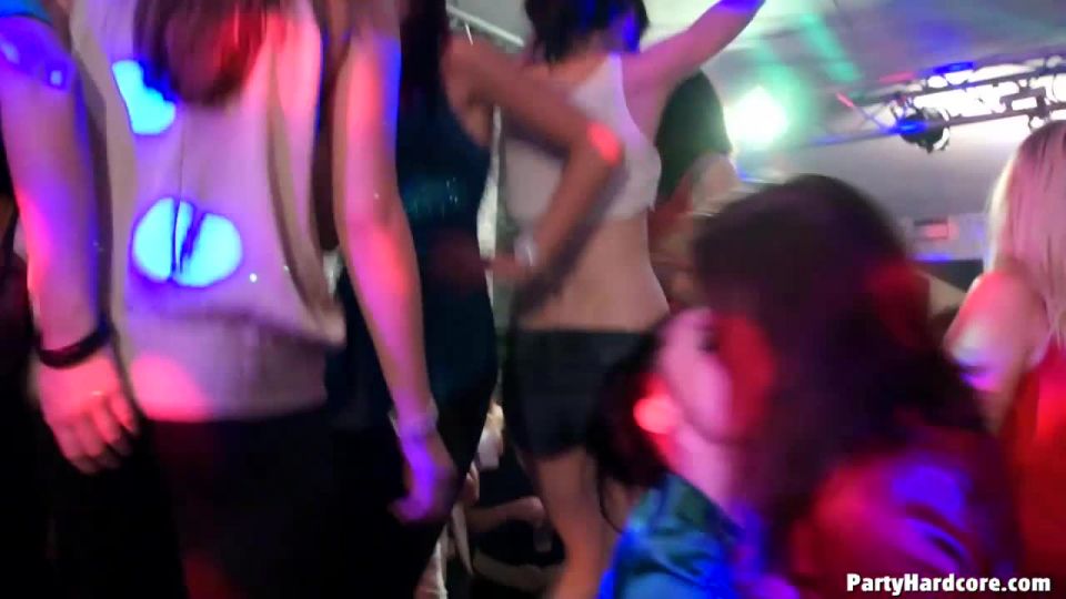 Party Hardcore Vol. 72 Part 3 - Cam 1