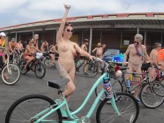 Bubbles_and_Bikes_-_WNBR_2018-3