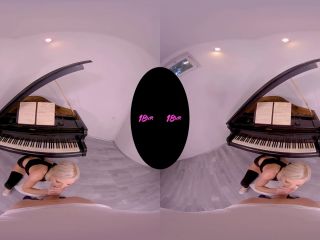 Petite Teen Pianist Zazie Skymm Plays  Anal Symphony-1