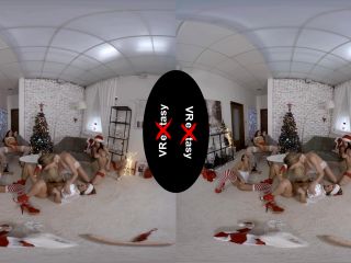 Xmass Special - Cynthia Vellons, Sara Kay, Valentina Sierra, Sanny Luke, Polina Maxim - virtual reality - reality -9